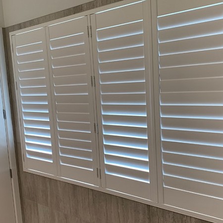 Betta Blinds Riviera Shutters En-suite